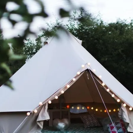 Wildberry Glamping Luxe tent Orgères-la-Roche